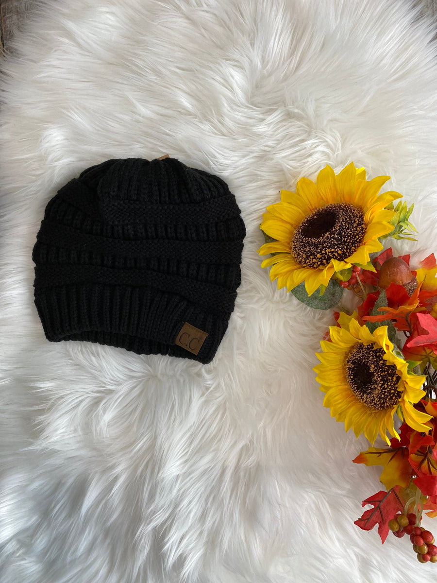 CC Beanie Hat-20A Knitted Beanie - Black